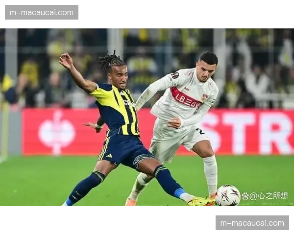 阿斯顿维拉三连败暴露体能瓶颈,欧联杯消耗影响联赛抢分节奏